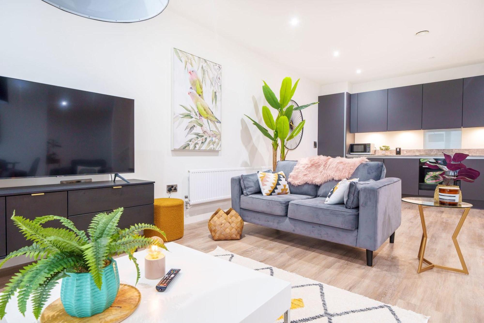 Luxury Free Parking Townhouse Holiday home *